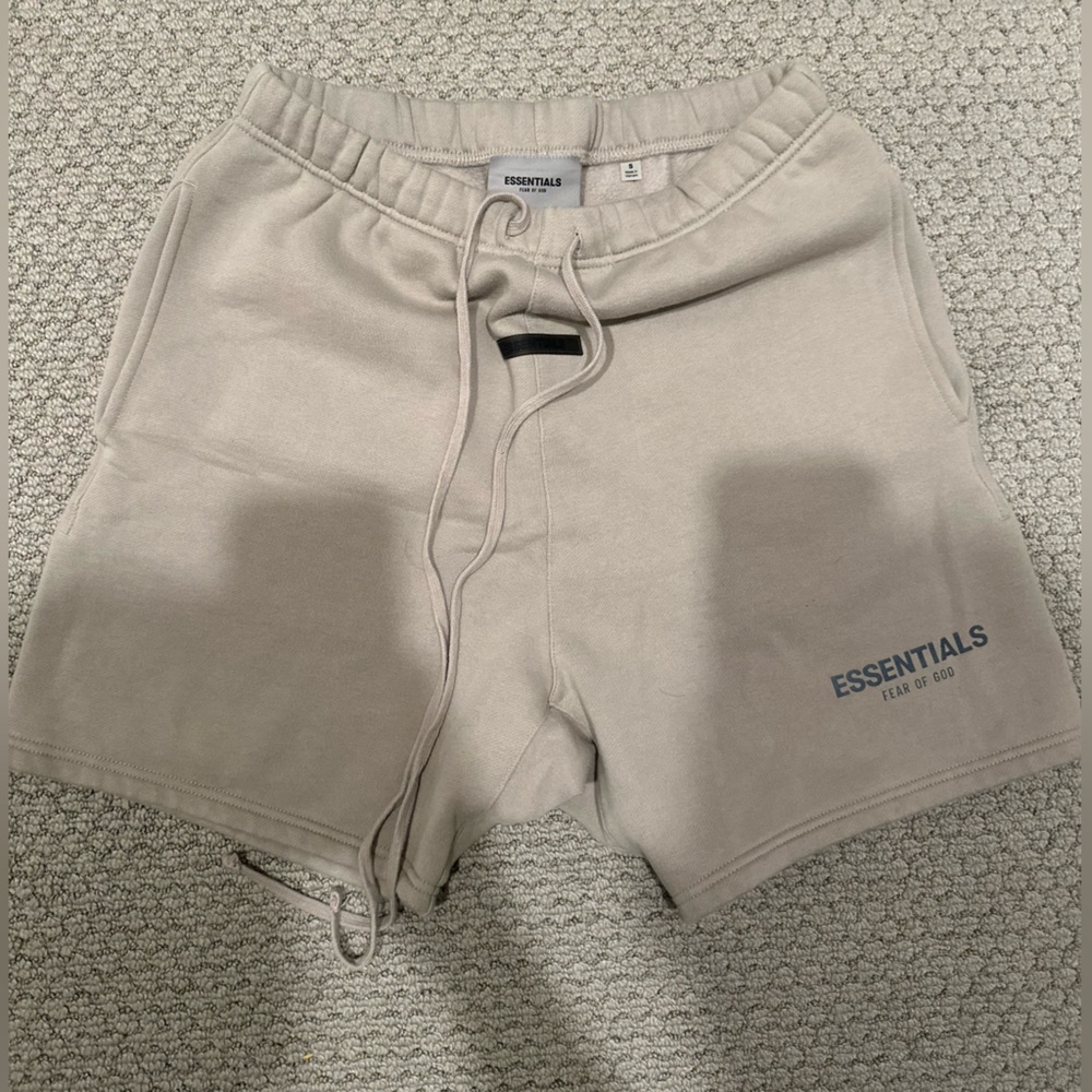 Mens FEAR OF GOD ESSENTIALS Sweat Short Size small